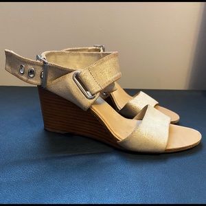 Rag & bone wedge sandals, size 7.